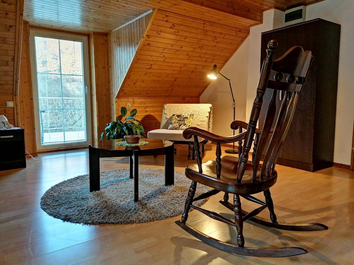 Apartment Sotocje Dolenja Trebusa ภายนอก รูปภาพ