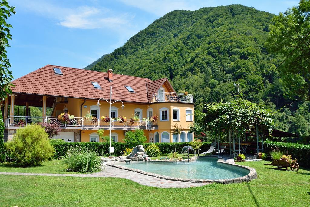 Apartment Sotocje Dolenja Trebusa ภายนอก รูปภาพ