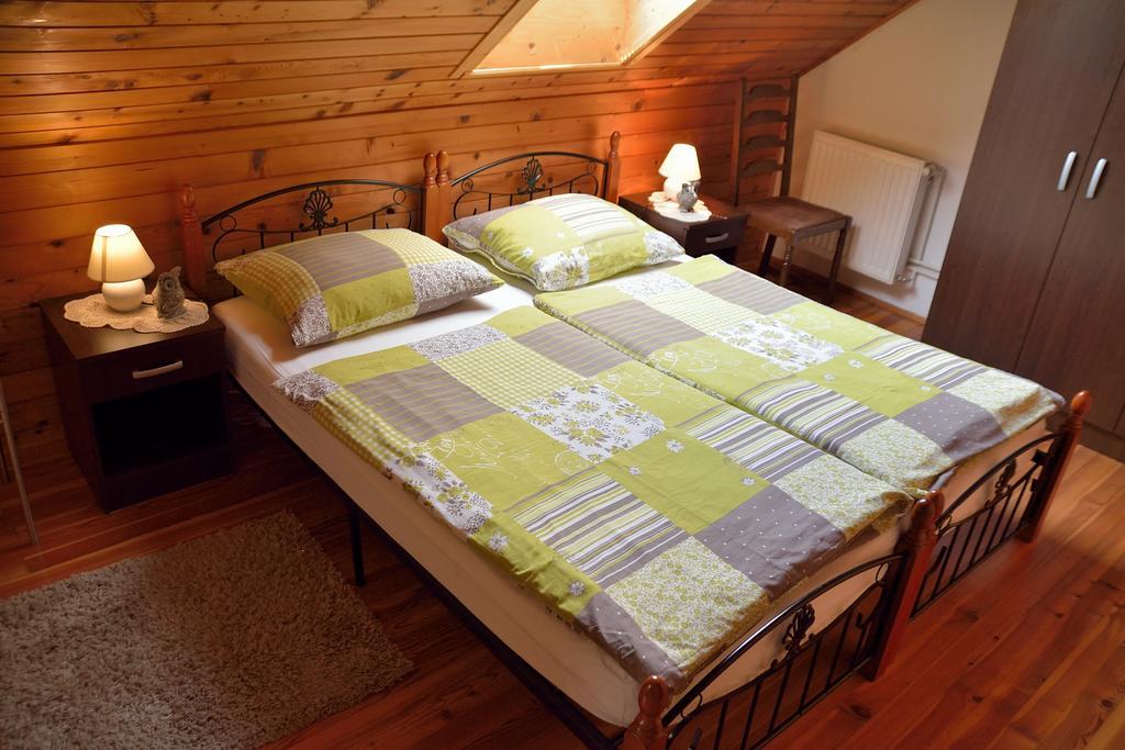 Apartment Sotocje Dolenja Trebusa ภายนอก รูปภาพ